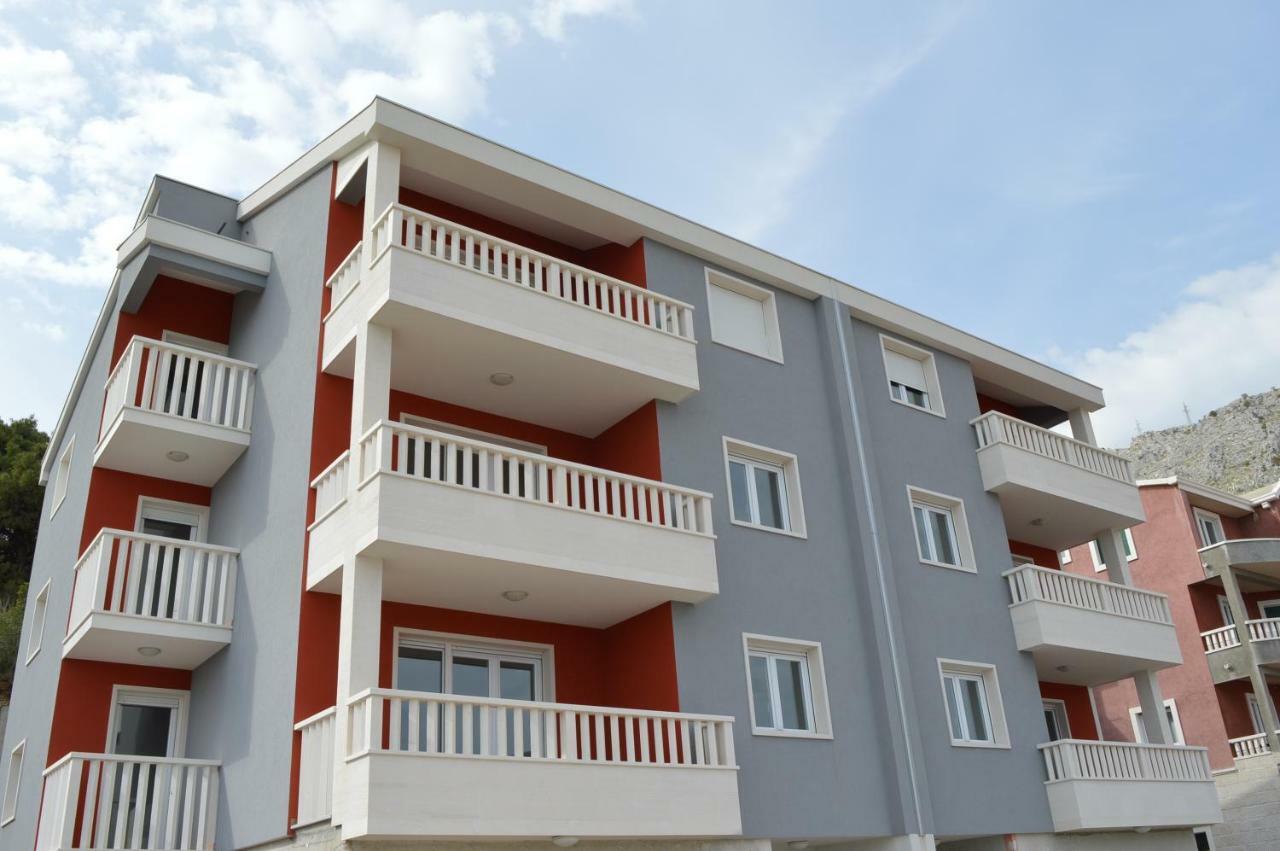 Apartments Bakota Omiš Buitenkant foto